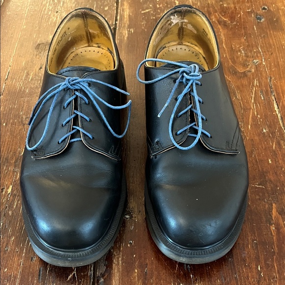 Vintage Dr. Martens 1561 Men's Airwair 4 hole Shoes - Picture 4 of 13